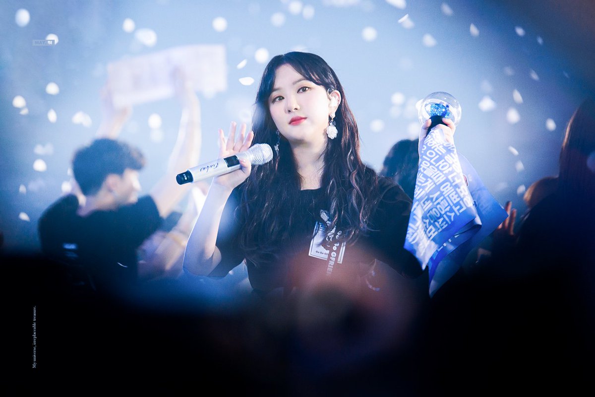 Maybi530's tweet photo. 꼭 사랑이란 게 다 빨갛진 않아
#은하 #EUNHA #GFRIEND https://t.co/3Nt0tKhoyC