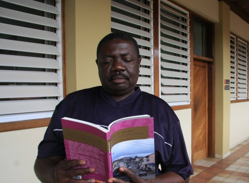 Hoy amanecemos con una sentida noticia: el incansable Carlos Nvó nos ha dejado. Gran compañero desde la época del Centro Cultural Hispano-Guineano, ha sido por años un pilar del <a href="/ccemalabo/">Centro Cultural de España en Malabo - CCEM</a> y un referente para generaciones de gestores culturales y artistas. ¡Akiba, Carlos!