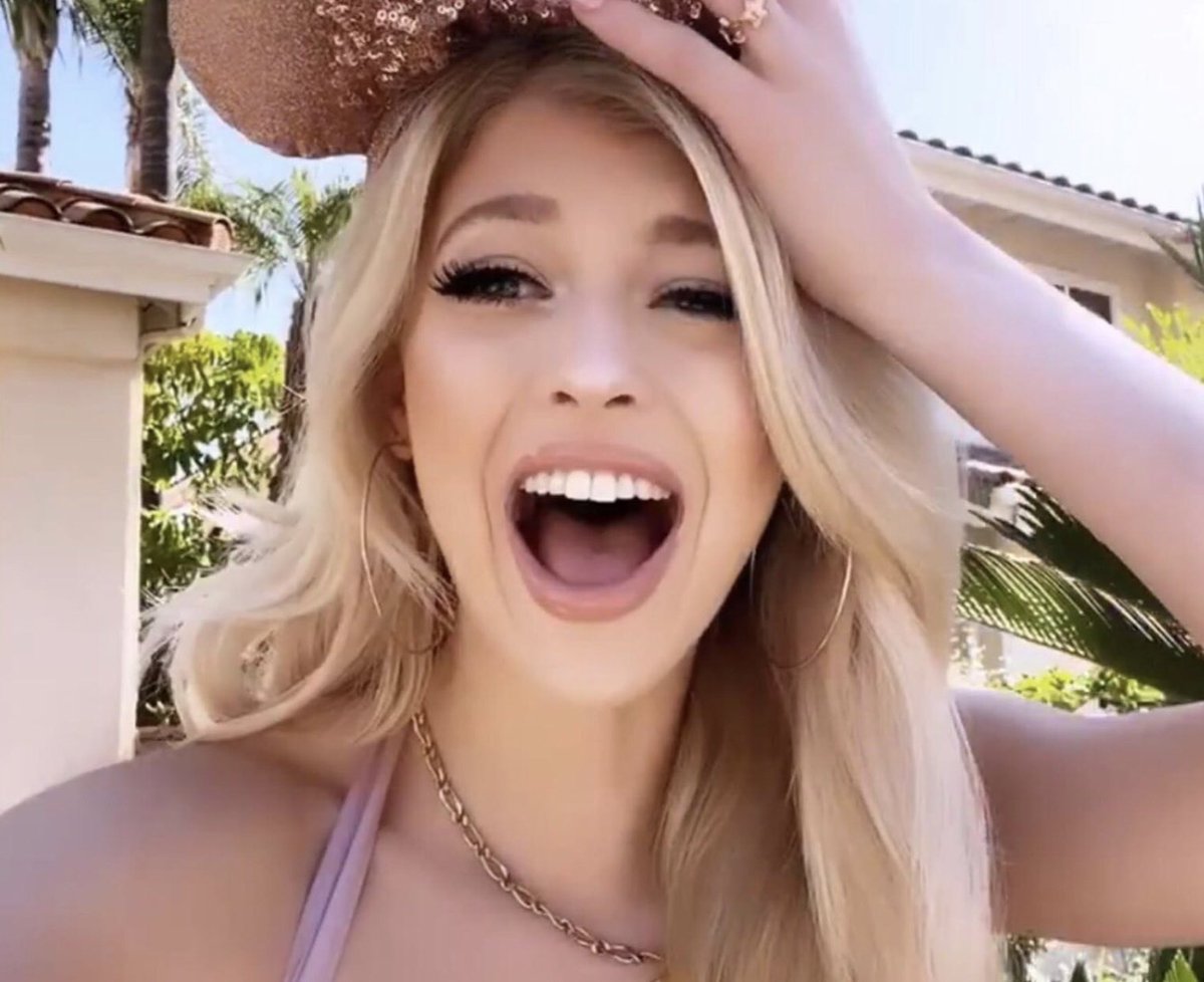 XgrayAngels's tweet image. This smile🥺@iamlorengray