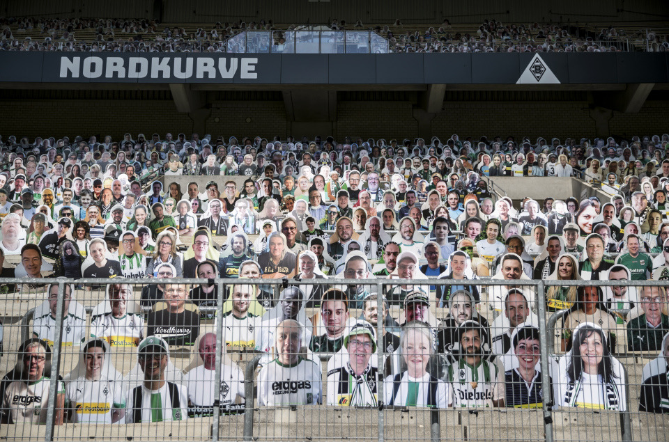 ⚽ All current Whitby Town players have joined the 'Be At The Game' scheme, meaning that they will have a cardboard cutout at the <a href="/TowbarExpress/">TowbarExpress</a> Stadium.

Will you join them?

MORE ON THE CAMPAIGN: whitbytownfc.com/news/be-at-the…

SIGN UP: beatthegame.org

#BackTheBlues 🔵⚪️