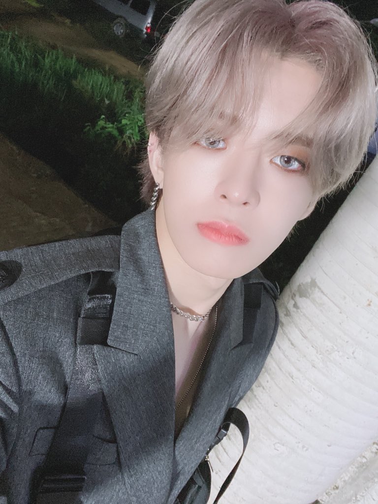 NewWorld_VICTON's tweet photo. [#수빈] 
메이데이 첫주 너무너무 고마워요 🙏 https://t.co/TSxEXwHgyM
