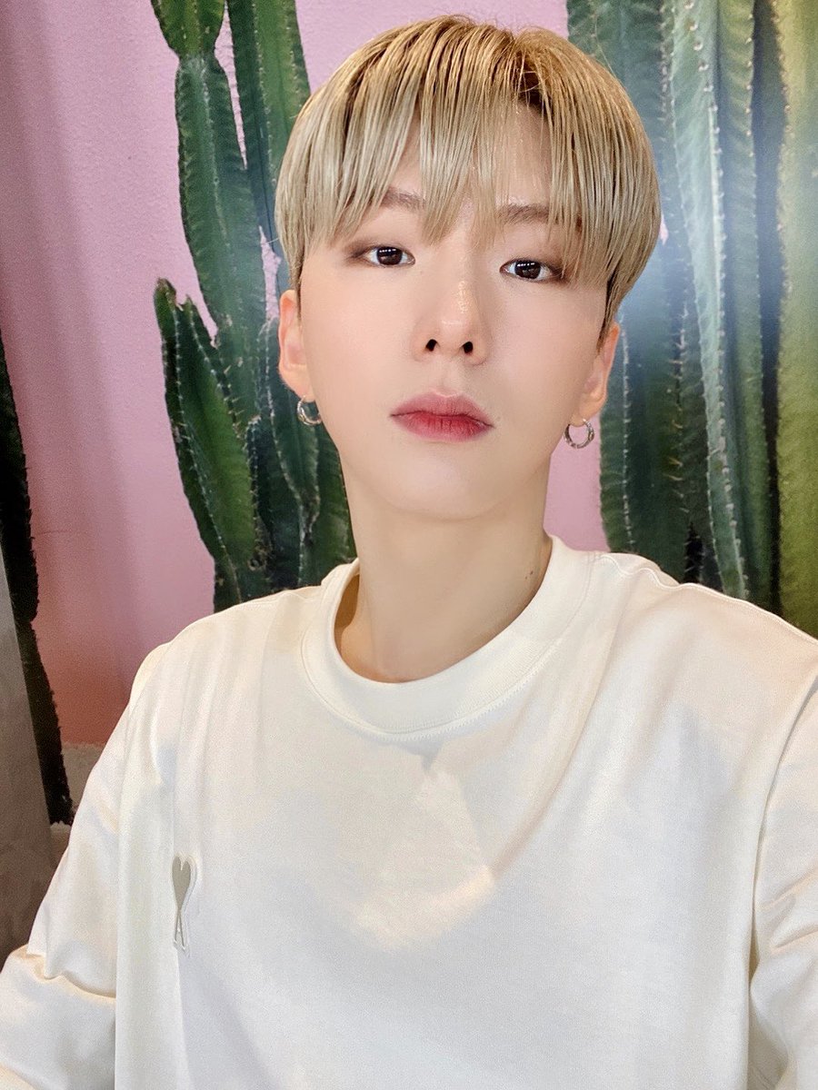 [#기현] 오늘 인가 잘 봤어요???
오늘 팬싸도 너무 재밌었다 으히힣ㅎ힣히