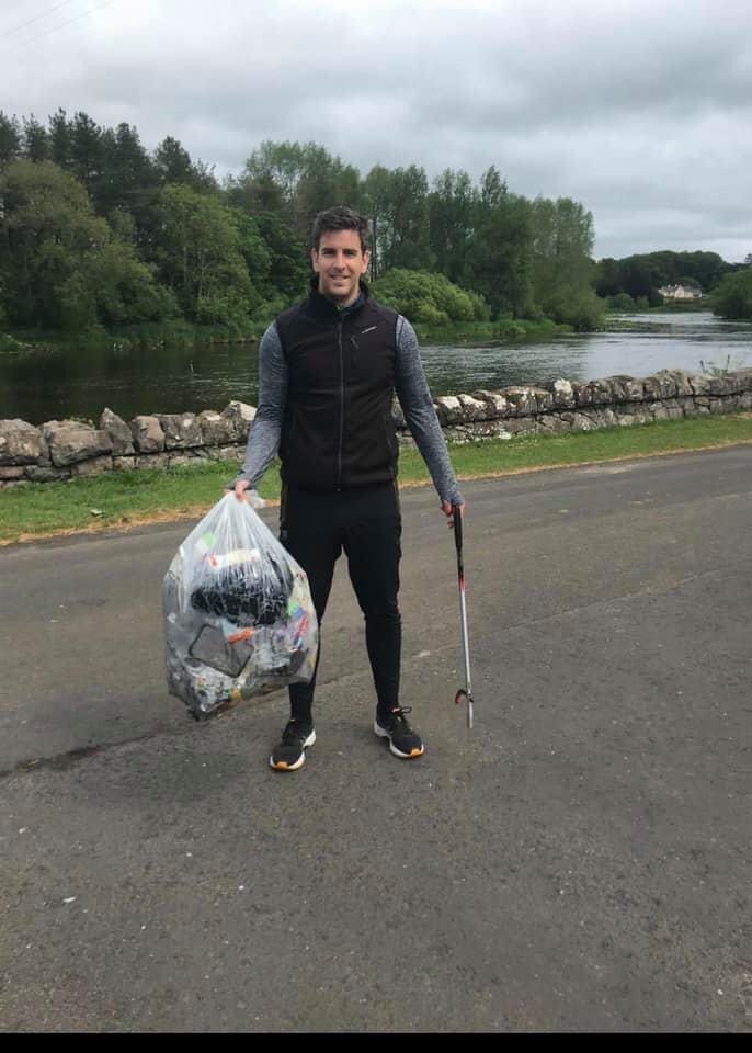 KilreaGAC's tweet photo. The Rainey family looking after Movanagher 👏🏻 #OurComnunity #LitterPick https://t.co/tDqCpzrjoi