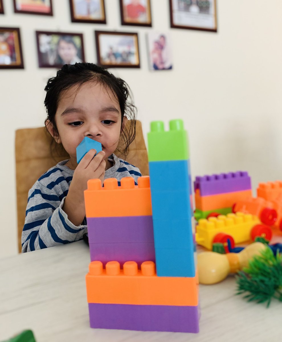k03_mani's tweet photo. The name 'LEGO' is an abbreviation of the two Danish words “leg godt”, meaning “play well”#BuildingBlocks #brickblocks https://t.co/pa46KLMFNU