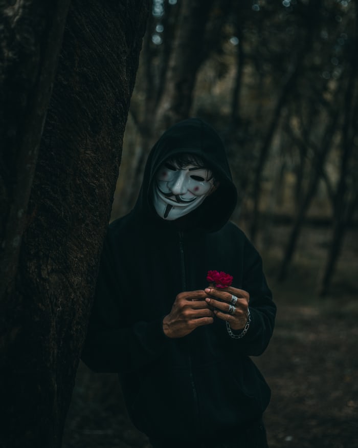 DisobeyDaElites's tweet photo. One of the hardest lessons in our life is letting go. Whether it's guilt, anger, love, loss or betrayal. Change is never easy. We fight to hold on and we fight to let go.
#MindBot
#Anonymous https://t.co/CJh1uJIm54