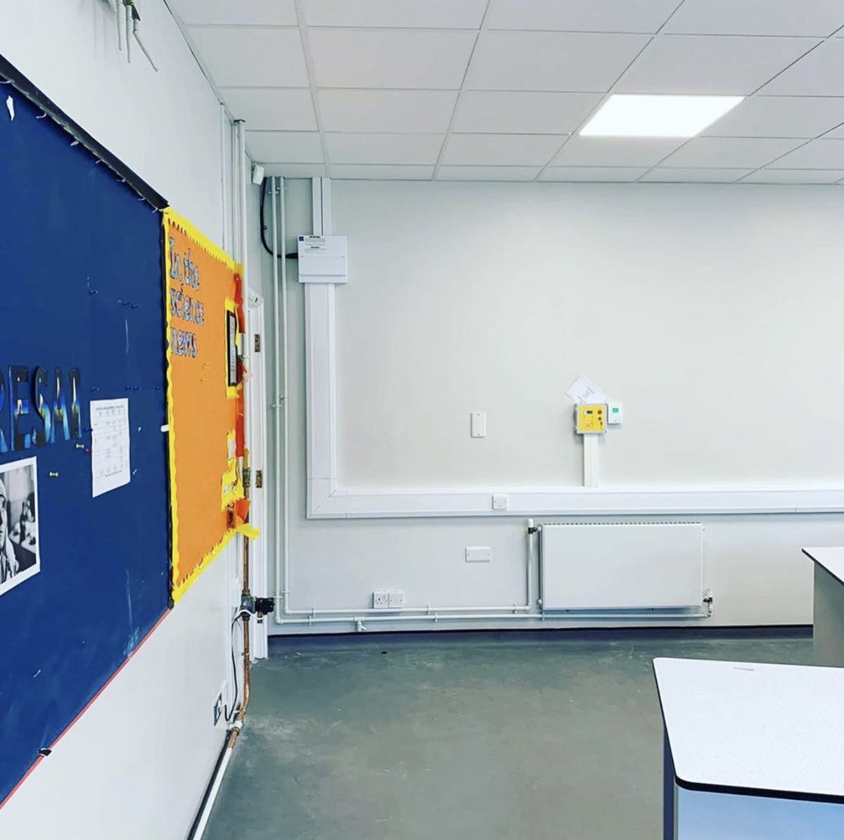 The new science classroom is now complete! 🧪 💡 🔌 #electricalservices #electrics #electricians #security #wiringwizadry #electricalinstallations #schoolproject #commercialelectricians #installations #smallbusiness #sussexbusiness