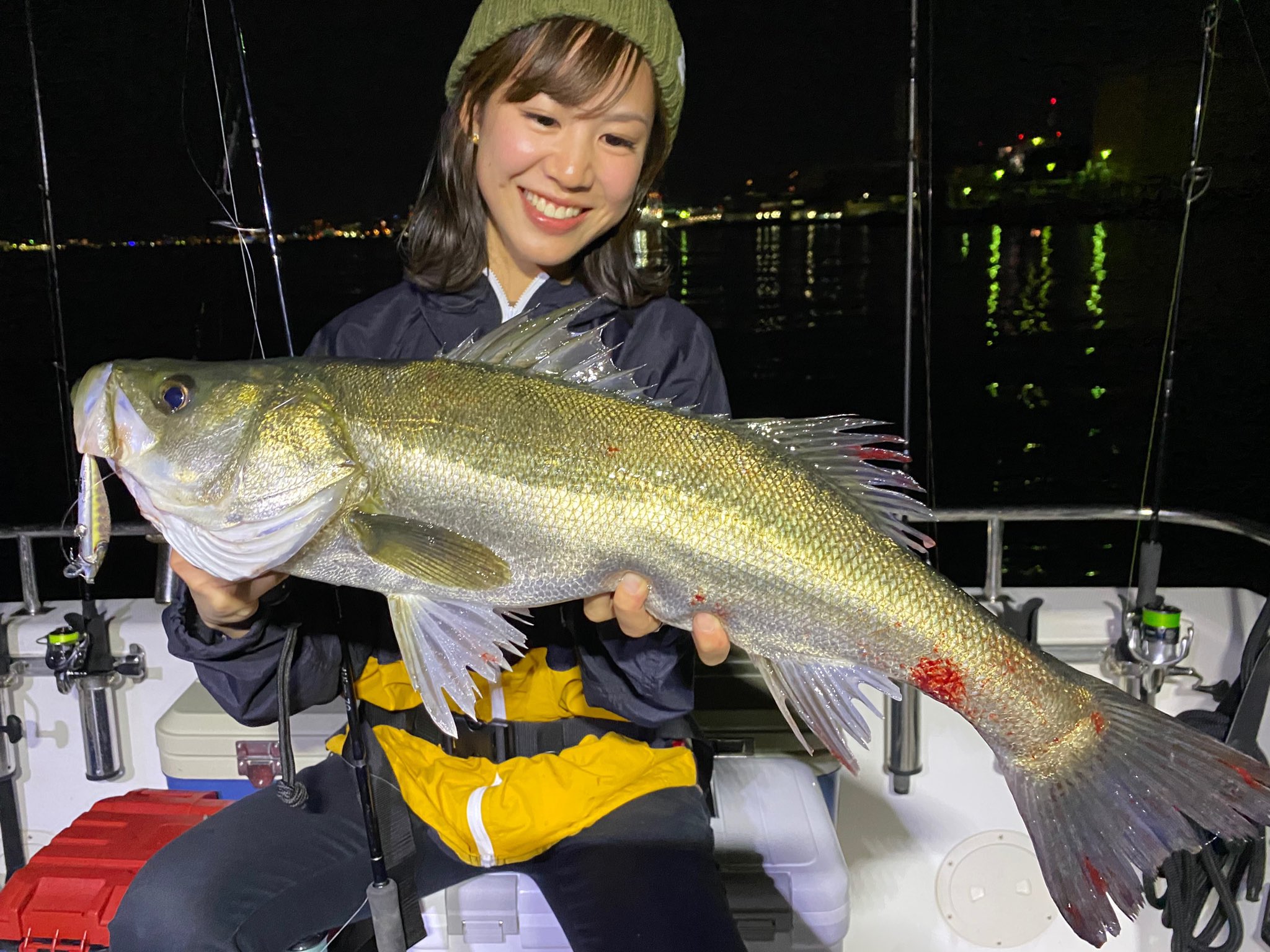 サキやん Twitterren 新色エリートでボートシーバス 個人的にブラウントラウトがかっこよくて好き シーバスやっぱり楽しい というか釣りが楽しすぎる 笑 ラパラ カウントダウンエリート Rapala T Co Yzhobwt87d Twitter