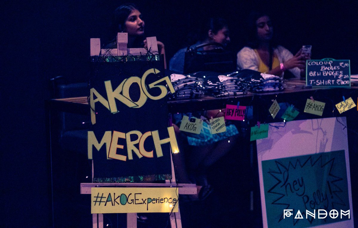 akogband's tweet photo. If we could, we'd totally buy the merch stall itself. Oof! ๐๐ฅ
#AKOGExperience #LiveMusic #MERCHMARKET2020 #bandmerchph #AKOG #HeyPolly #indiedev https://t.co/O22MMuN0Po