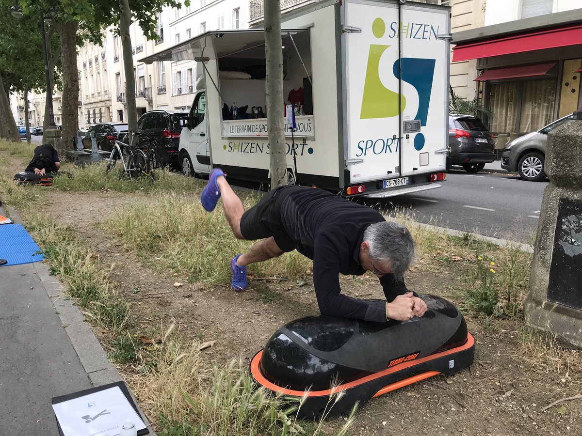 ShizenSporTruck's tweet photo. RT Outside workout in ⁦⁦@Paris⁩ today with ⁦⁦@terracorefit⁩ ⁦⁦@ActechP⁩ https://t.co/ZhewlGpNrC https://t.co/KWVrDiD5XF
