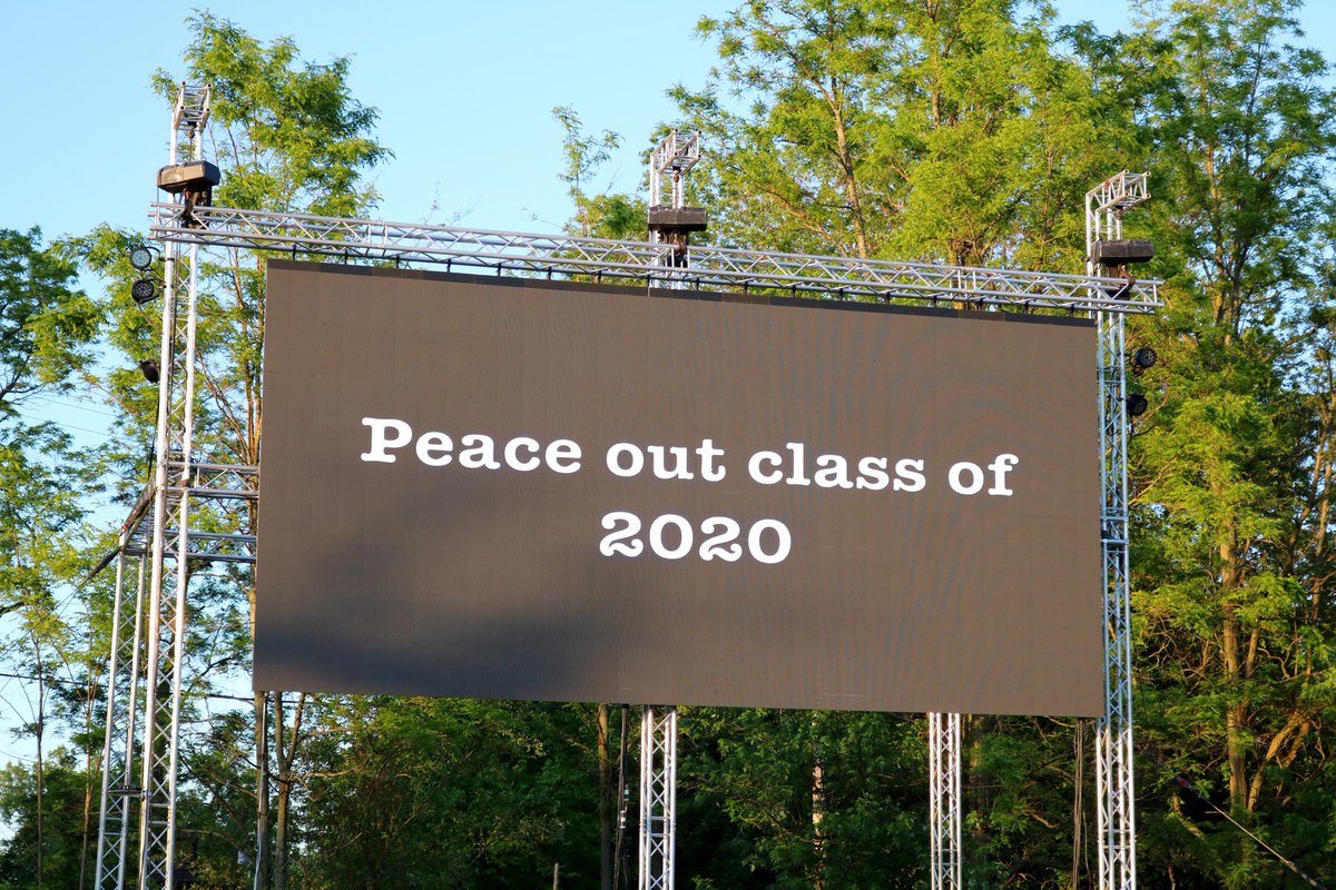 MHS SENIORS tweet media