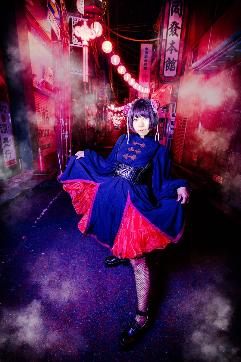 地獄行脚 はまこーphoto Hamako27 Photo さんの レタッチ企画 に参加させていただきました Model 佐野小波 Sano214konamin さん 100年前の異国にタイムスリップしてしまった 現代の日常 更に100年経った サイバーパンクsf世界 のイメージです は