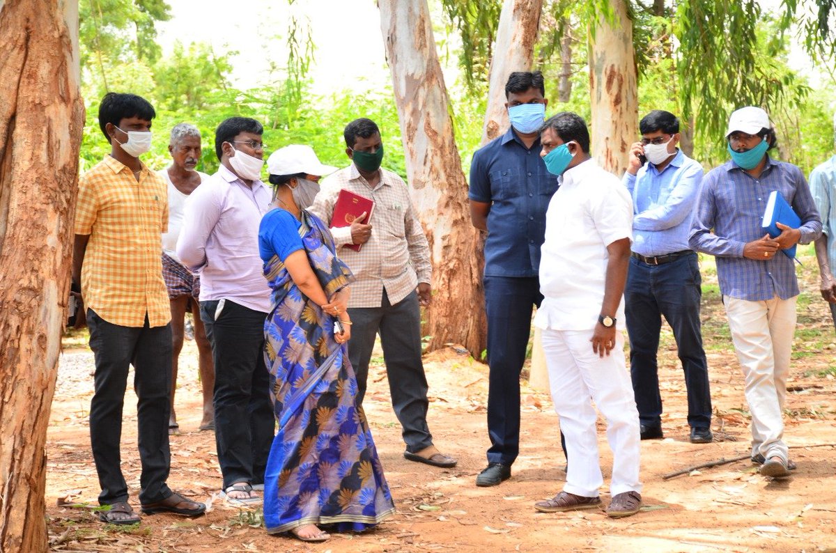 వనపర్తి మున్సిపాలిటీ పరిధిలోని  జంగిడిపురం, మర్రికుంట ప్రాంతాలలో పర్యటించిన వనపర్తి జిల్లా కలెక్టర్ షేక్ యాస్మిన్ బాష.