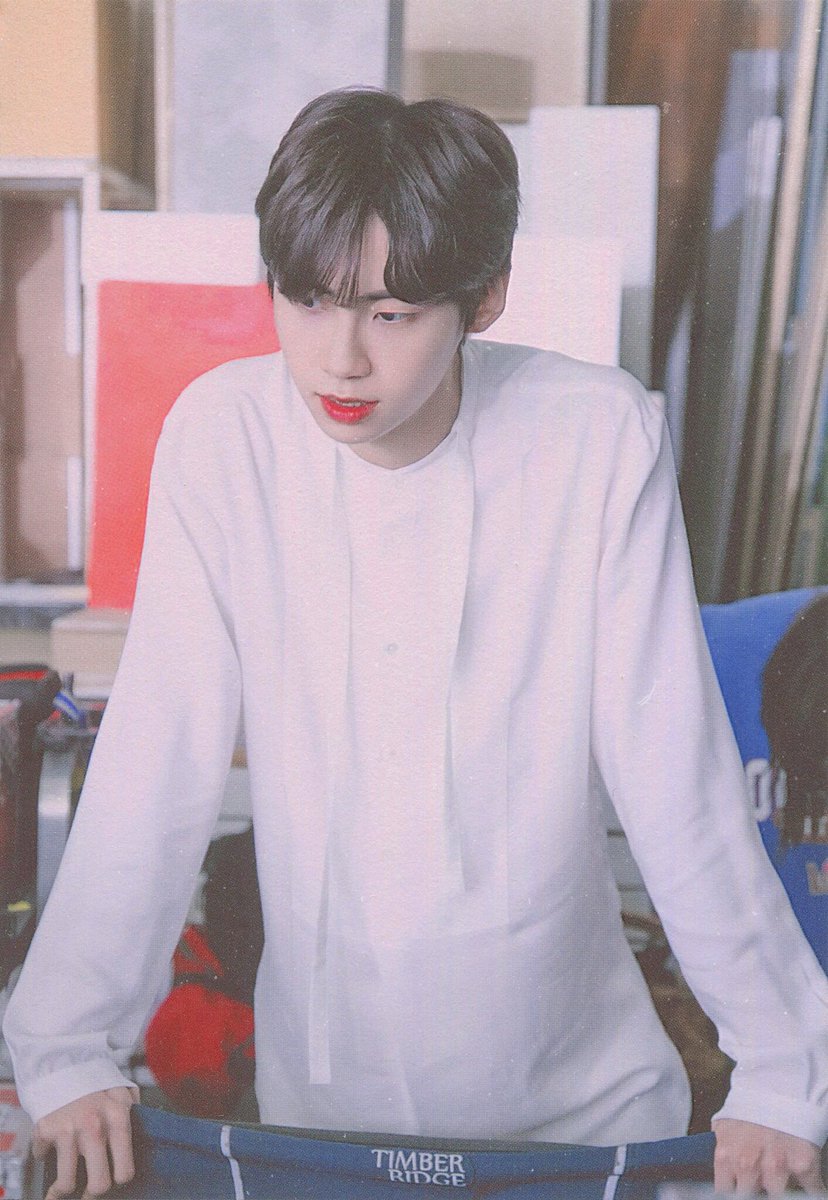 hoa_bab's tweet photo. Happy Birthday my love  
#6월의_파란여름_해피진혁데이 
#HAPPYJINHYUKDAY https://t.co/c2z8AgLMVL