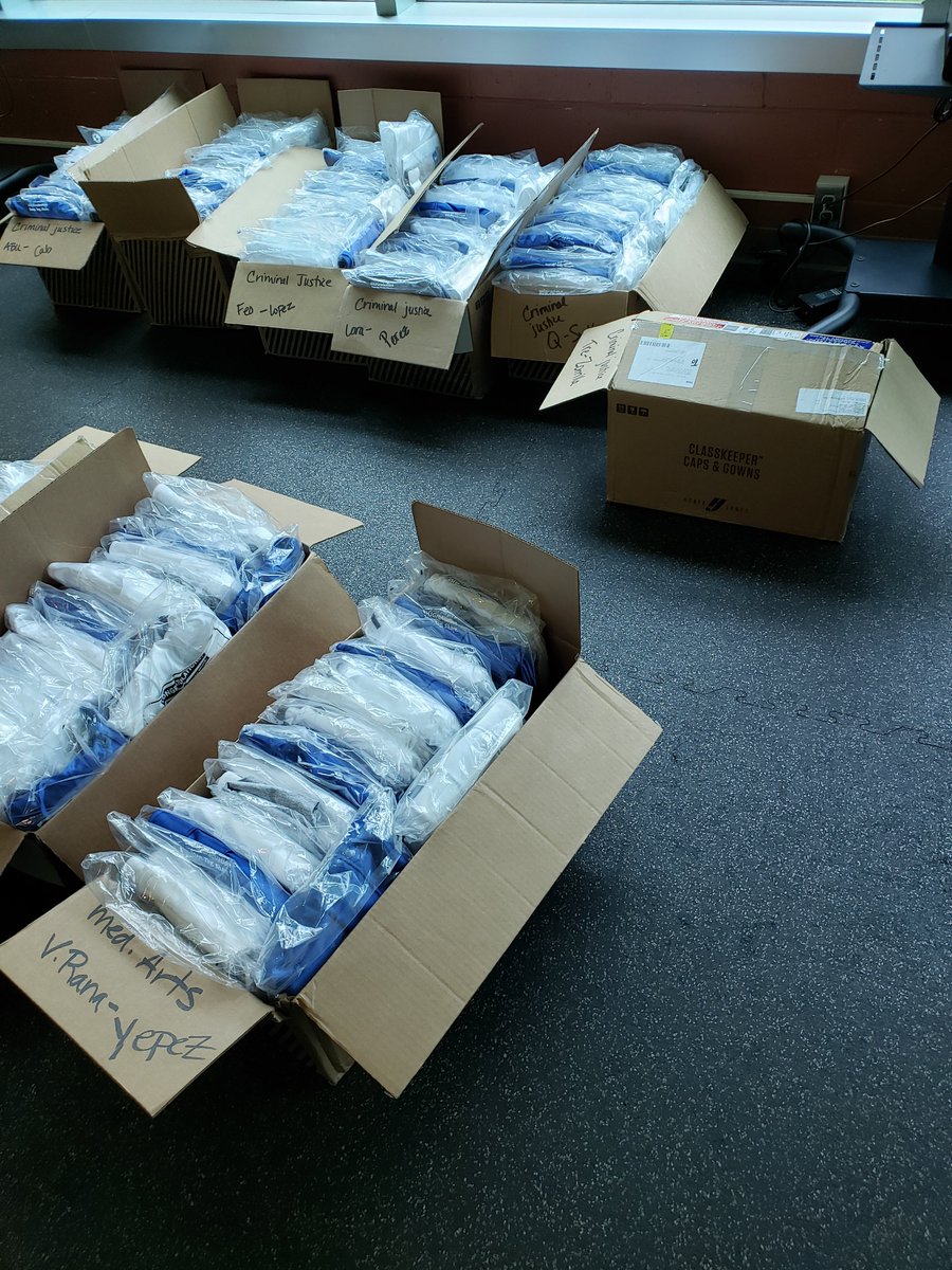 Pcti2020's tweet photo. Coming soon....2020!!!
THIS week 06/09-06/12 (Tuesday-*Friday)
*technically ONLY if you miss your day.

Blue and white looks GOOD on YOU!!!😘🎓👩‍🎓👨‍🎓

#BehindtheScenes 
#thehustleisreal
#seniorclassadvisors
#capsandgownsdistribution
#stoles
#honorcords https://t.co/MuSv1KE3F4