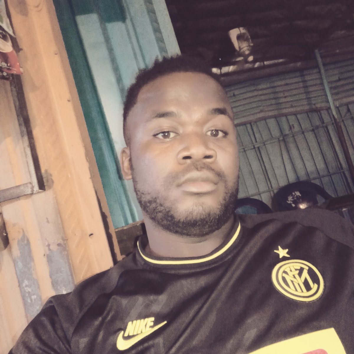 tochukwu_simon's tweet photo. #NewProfilePic https://t.co/N5Dq0N12GJ