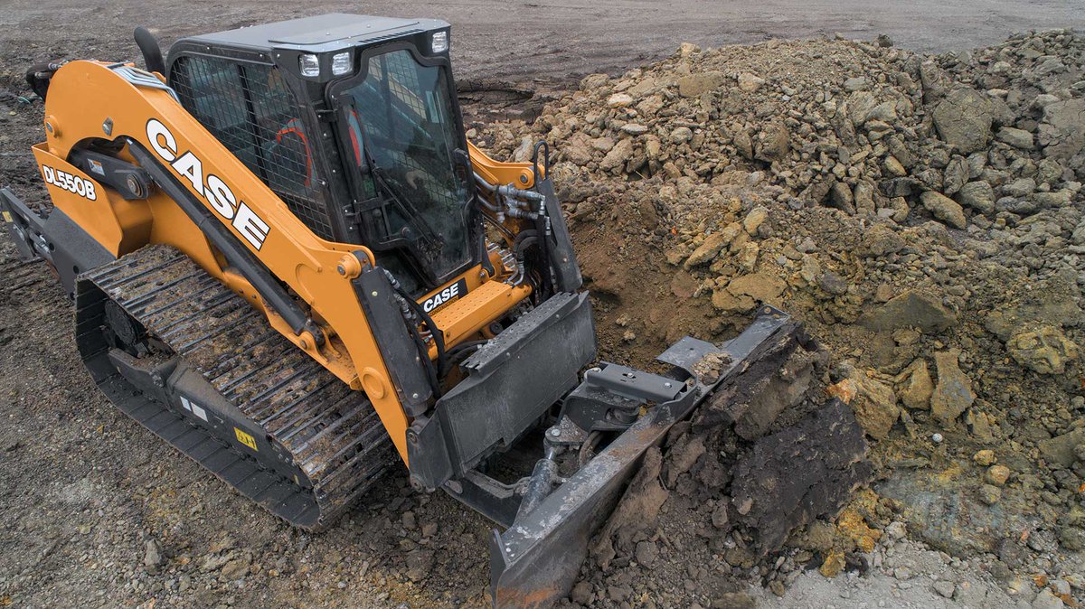 rockanddirt's tweet photo. Introduced at CONEXPO-CON/AGG 2017 as “Project Minotaur”, the CASE DL550B is the construction industry’s first fully integrated compact dozer loader. Find out more at https://t.co/knGbBSMmTK #CASE #CompactDozerLoader https://t.co/qVIL43kyEC