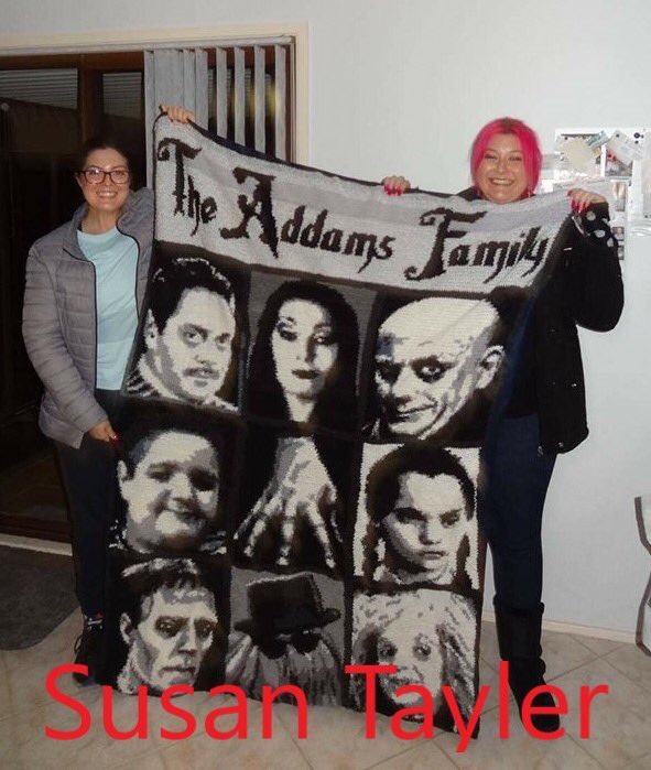 CglGraph's tweet image. Susan Tayler finished our Free CGL Photoghan Adams Family Crochet Along designed by The Wooly Duck aka Geeky Graphghans 😃😍