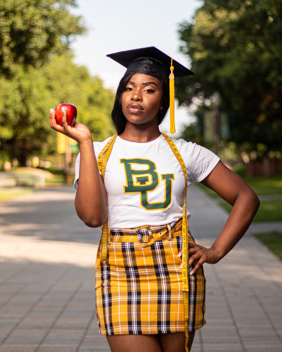 “She is clothed with strength and dignity, and she laughs without fear of the future”

B.S. Nutrition Sciences ✅

Secondary Major Theatre Arts ✅

African Student Assoc. President ✅

Dietetic Internship Secured ✅

Your future Dietitian/Nutritionist🍎

ALL GLORY BE TO GOD