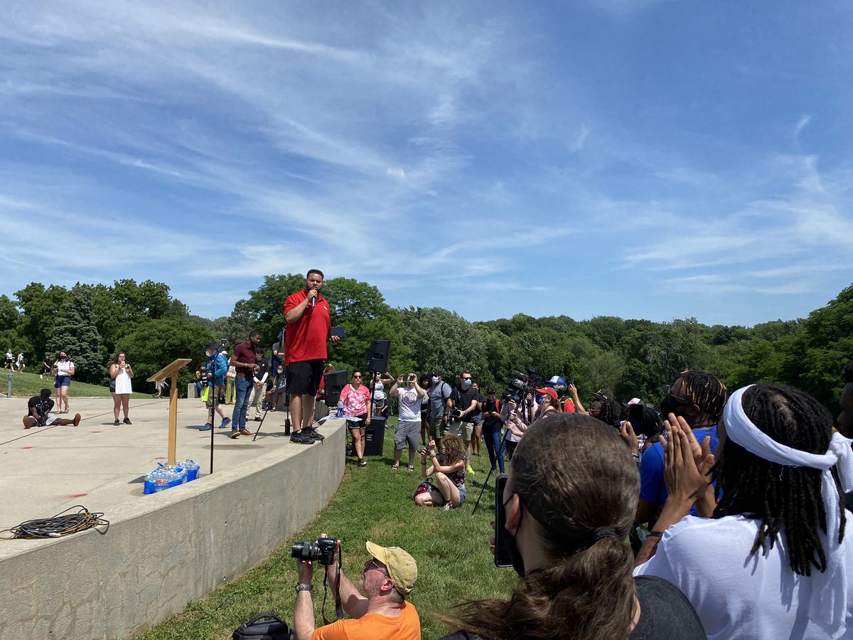 Sydney_GTV's tweet photo. Senator Justin Wayne is speaking to crowd now. He thanked those who organized today’s event. He says for those asking what you they can do to to improve race relations, people must first ask the question: Are you comfortable with being uncomfortable? https://t.co/mZ9Id25fPI