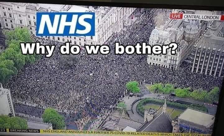 Browne_Anthony_'s tweet image. This is being circulated by NHS staff, who are getting rightly seriously annoyed at the repeated mass breaking of social distancing rules.
