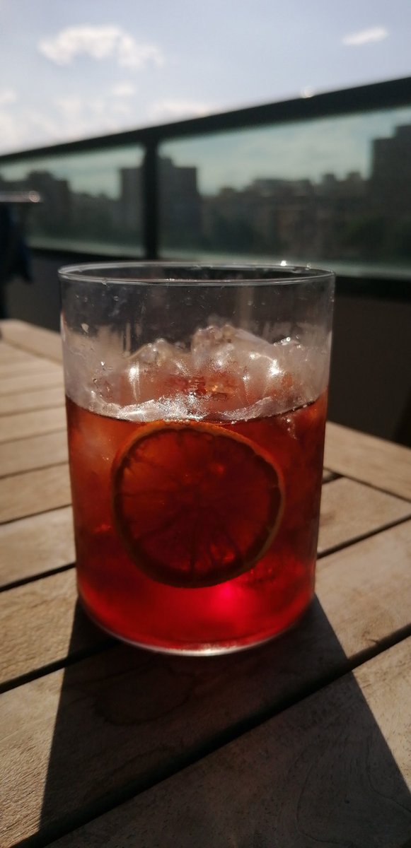 Negroni de llorar!!! <a href="/mesquebarmans/">MESQUEBARMANS</a> <a href="/cenasentidos/">casitodoslosentidos</a>