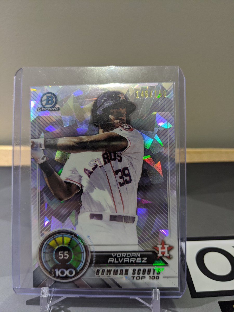 card_kt's tweet photo. Weekly Giveaway #1! Yup you heard that right! I'll be starting a new series where each week I giveaway something. Could be a card some weeks or something as small as $5. This week I'll be giving away this Yordan Alvarez Atomic Refractor /150! Rules will be posted below(1/2) https://t.co/8s5nNDh146