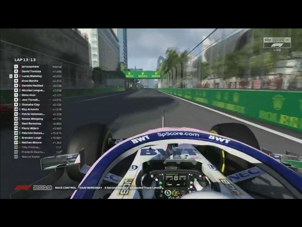 SkySportF1's tweet photo. Opmeer vince con la @SauberEsports il #VirtualGP di Baku dei Pro
E #Blakeley batte sul traguardo #Tonizza
I risultati ➡ https://t.co/dyQl8fVoxA
#SkyMotori #SkyeSports #F1 #Formula1 https://t.co/E9qXOE3IDl