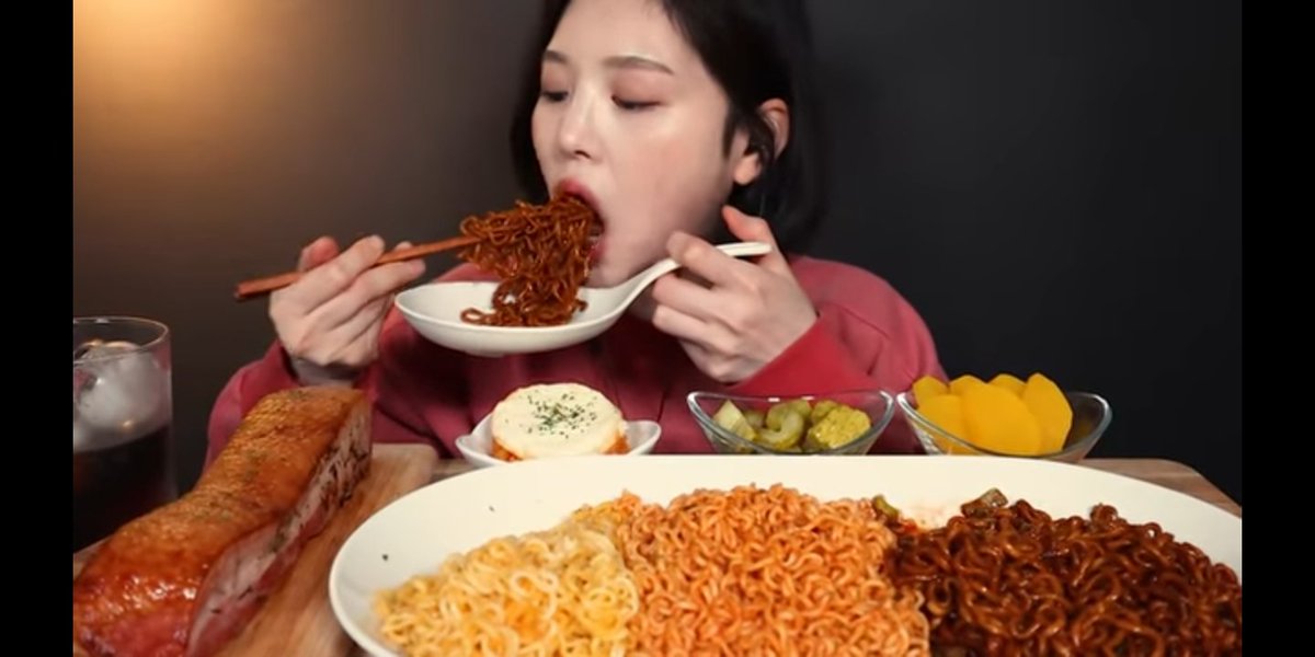 Nonton mukbang