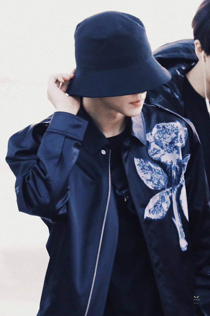 มีความรู้สึกว่าแจมินใส่หมวกใบนี้แล้วโคตรมีเสน่ห์