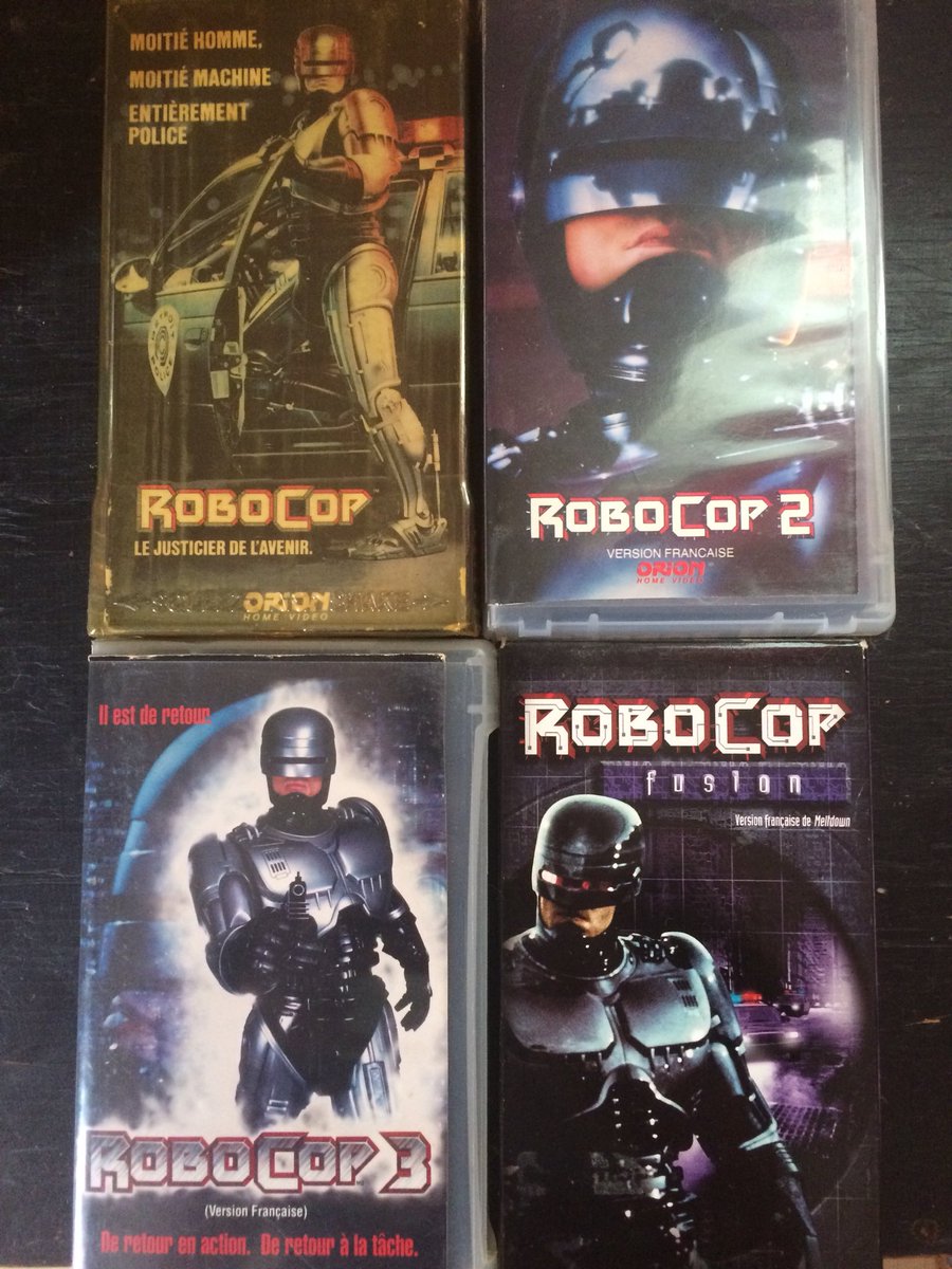 facedebarbe's tweet photo. Je crois que je branche mon lecteur vhs se soir et me fait l’écoute de cette superbe saga de ma jeunesse Robocop #robocop #vhs #vhsclassic #metal #metalleux #metalheads #metalhead https://t.co/AzZ4Pe2wSG