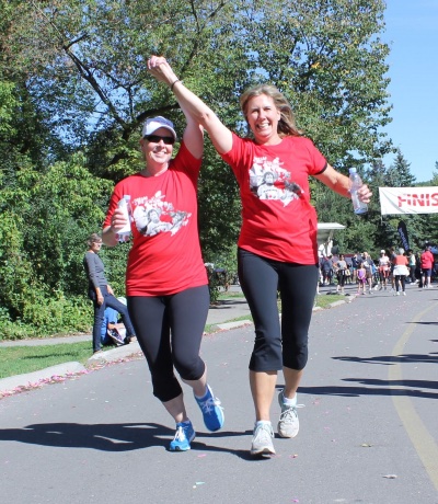 barrieTFR's tweet photo. Cancer Survivors Day!!
Because cancer doesn't discriminate we honour all the survivors/fighters of #TerrysTeam — the red shirted brigade that embody the progress #TerryFox so fervently wanted to see!
Info at: terrysteambarrie@gmail.com
#BarrieforTerry #TerryFoxRun https://t.co/VThT7DWpD3