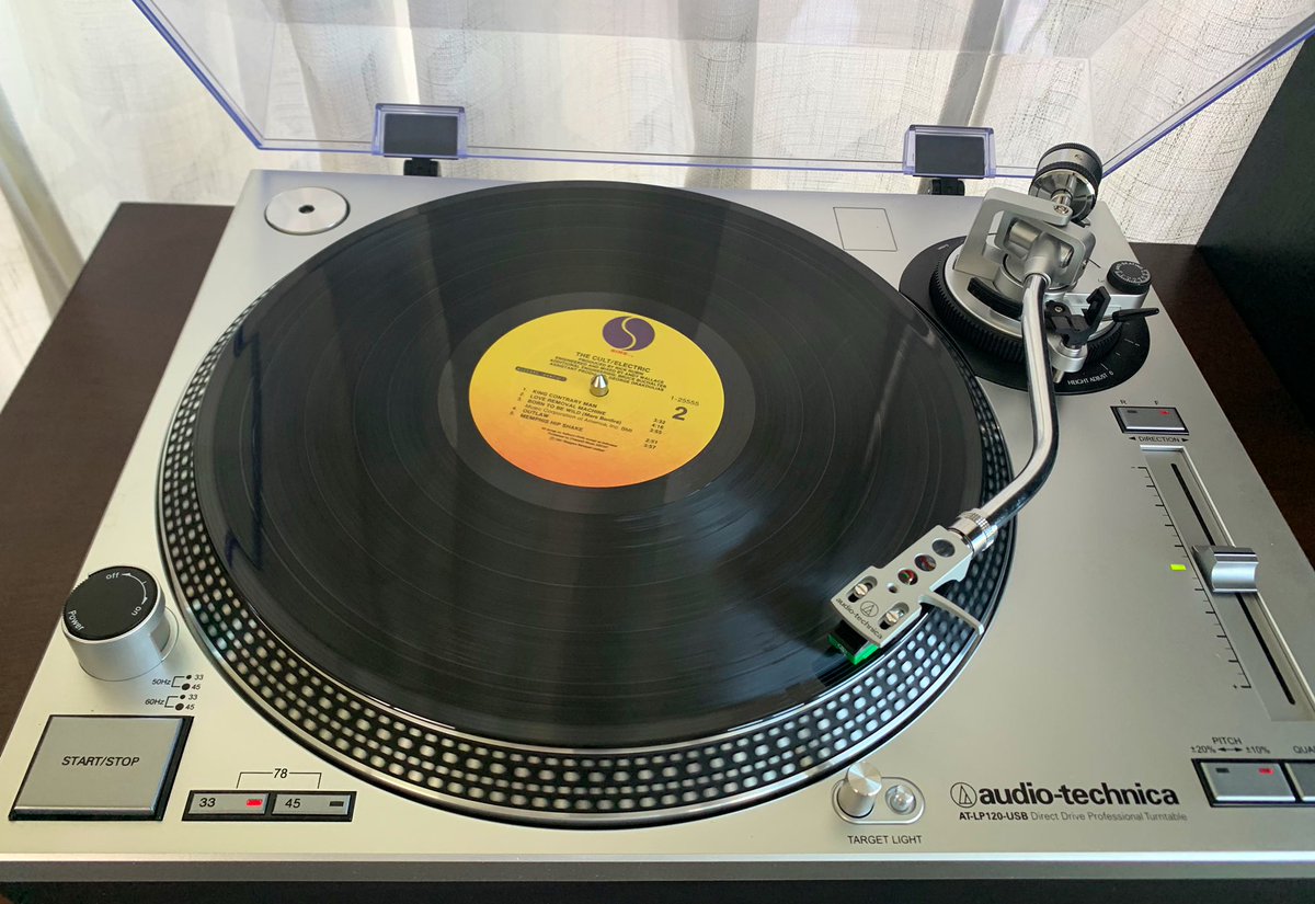 MoMetalTrax's tweet image. Wedged between Love &amp;amp; Sonic Temple, a record that ramped up the rock in 1987. 
#TheCult #Electric #Rock
#SundayMorningAnalog
#NowPlaying #VinylAddict 
Reminds me of the insane times I had in college! #FSU #LoveRemovalMachine #LilDevil #WildFlower Definitely Born to Be Wild!!