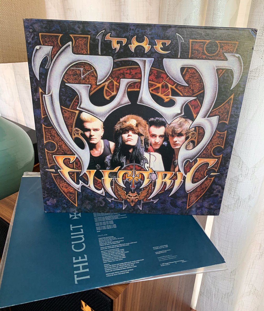 MoMetalTrax's tweet image. Wedged between Love &amp;amp; Sonic Temple, a record that ramped up the rock in 1987. 
#TheCult #Electric #Rock
#SundayMorningAnalog
#NowPlaying #VinylAddict 
Reminds me of the insane times I had in college! #FSU #LoveRemovalMachine #LilDevil #WildFlower Definitely Born to Be Wild!!