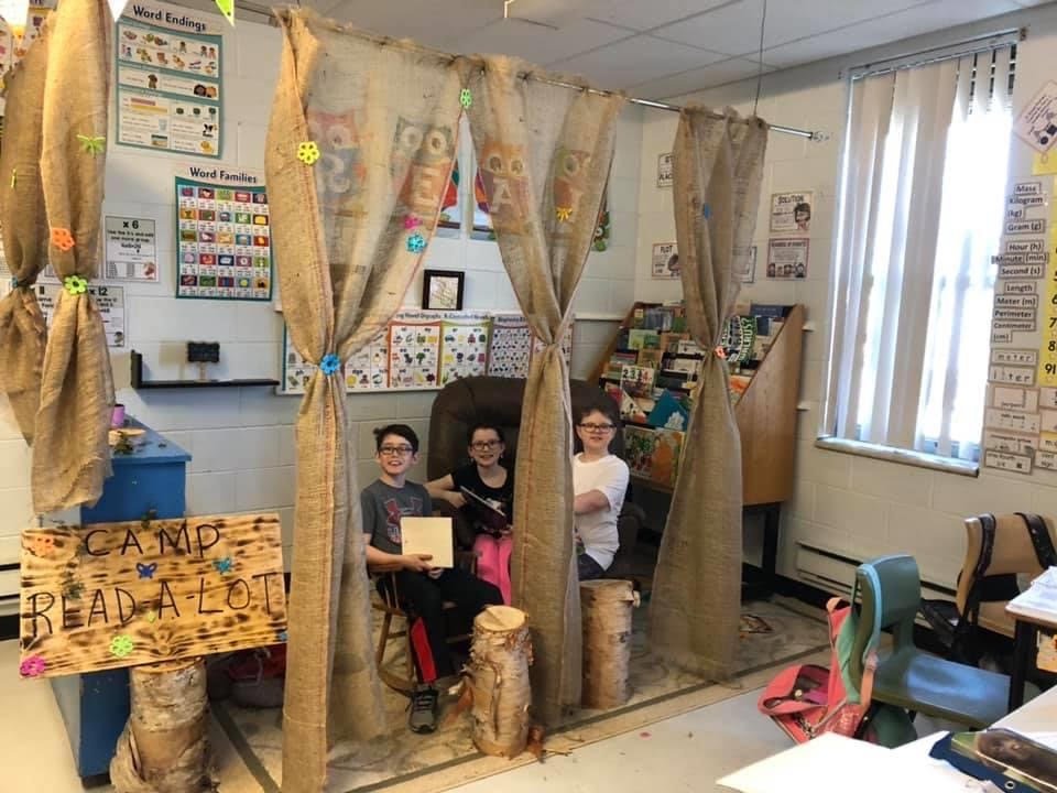 msmstacey2's tweet photo. This is a space that my students and I co-created. Engaged learners. #ED6641 https://t.co/zCDHNePIo7