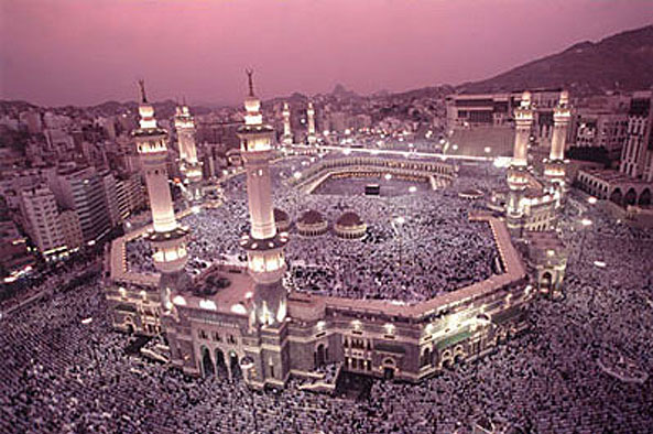 URDailyHistory's tweet photo. 8 June 632: The #Islamic prophet #Muhammad dies in Medina in what is present-day #SaudiArabia. He was born circa 570. #history #HistoryMatters #OTD #ad https://t.co/nh6hN7FlNG https://t.co/Ut6nmINuV4