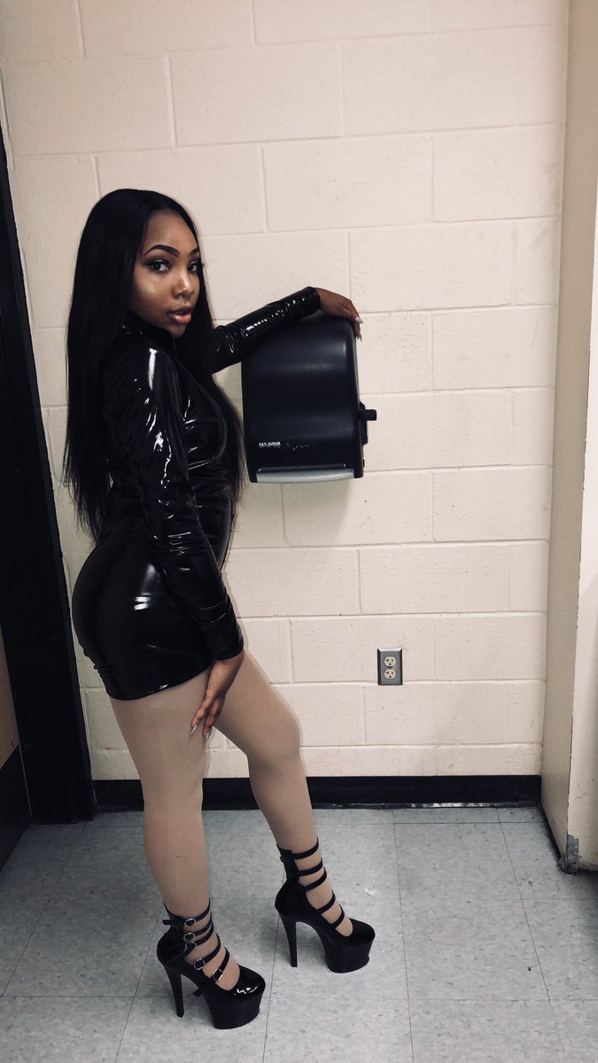 EOEModels's tweet photo. Wow🙇🏾♂️....Today is a hard day for us here at Extraordinary Entertainment because we have lost one of our angels 👼🏽 She was so sweet, humble, and always pushed herself no matter what. It hurts that she had to leave us so soon but we Love you forever🥺😭🖤🌹 R.I.P Isis EOE #RIPNAE https://t.co/MnaVsqikrH