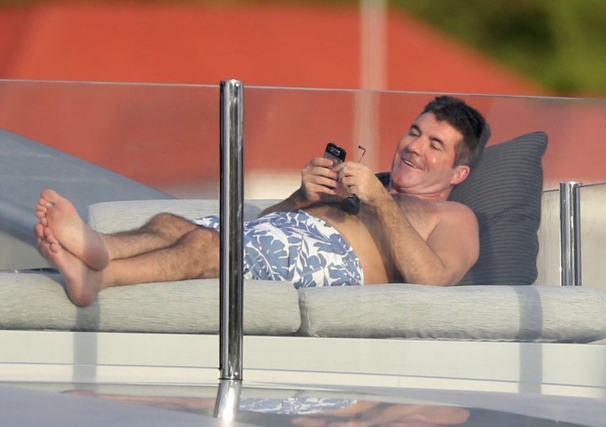 davidwalliams's tweet image. Opening one of my dick pics...