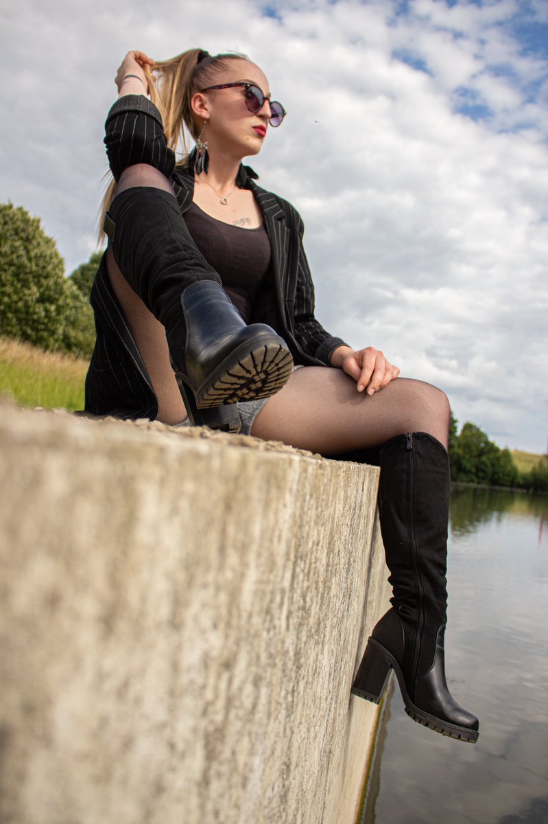 joe_C_Moi's tweet photo. Extrait shooting photo (2020)
Modèle : Léa

Appareil photo : Canon 700D
Réglage : Manuel
#photography #photo #photographer #shooting #shootingphoto #modelephoto #model #photonumerique #retoucher #ligthroom #femme https://t.co/EpQq4floG2