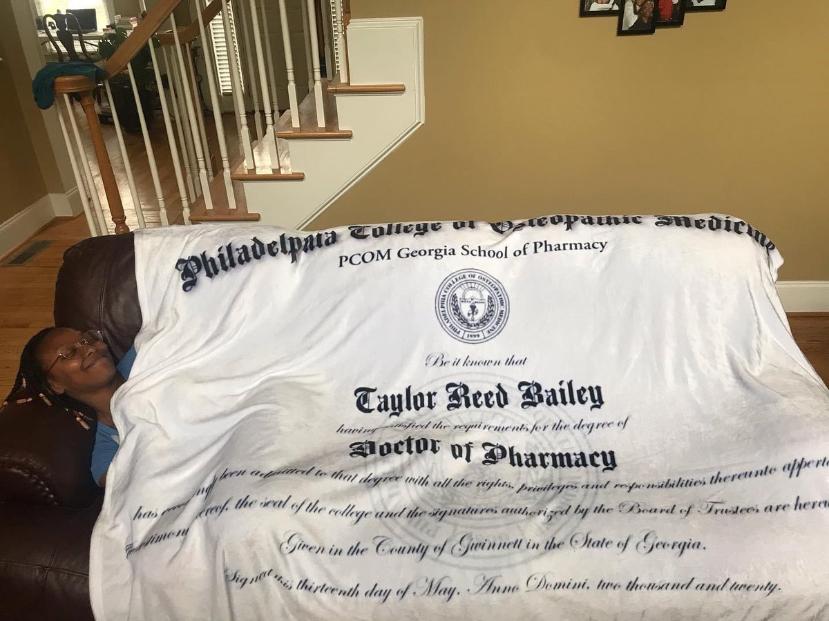 Erry_2nd_Counts's tweet photo. “That degree not going to keep you warm at night” 

Oh word? https://t.co/yYGG9UqTHx