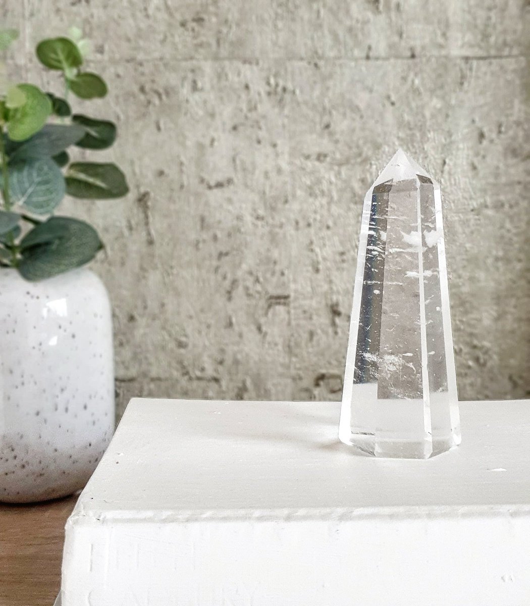 YorkshireHare's tweet photo. Quartz Point. On Point.
#quartz #crystals #crystallove #crystalhealing #quartzpoint https://t.co/4izr2051AT
