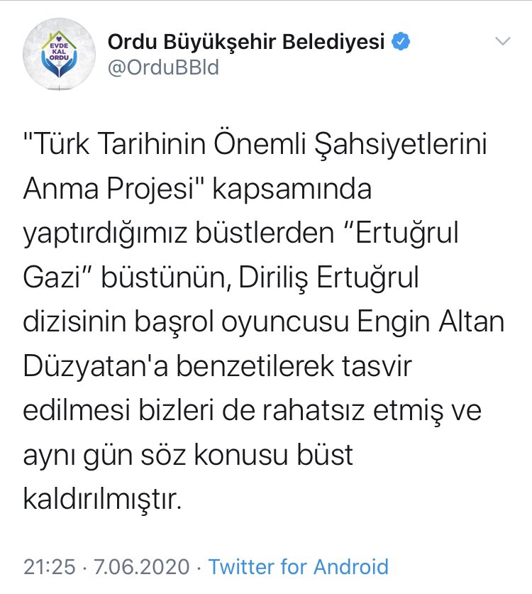 ismailsaymaz's tweet photo. Ordu’da Türk büyükleri anma projesi kapsamında Kayı boyunun lideri Ertuğrul Gazi diye ‘Diriliş Ertuğrul’ dizisinde oynayan Engin Altan Düzyatan’ın büstünü diktiler. Neyse ki Kanuni diye Halit Ergenç’in büstünü koymamışlar. https://t.co/toL7Lxb4xa