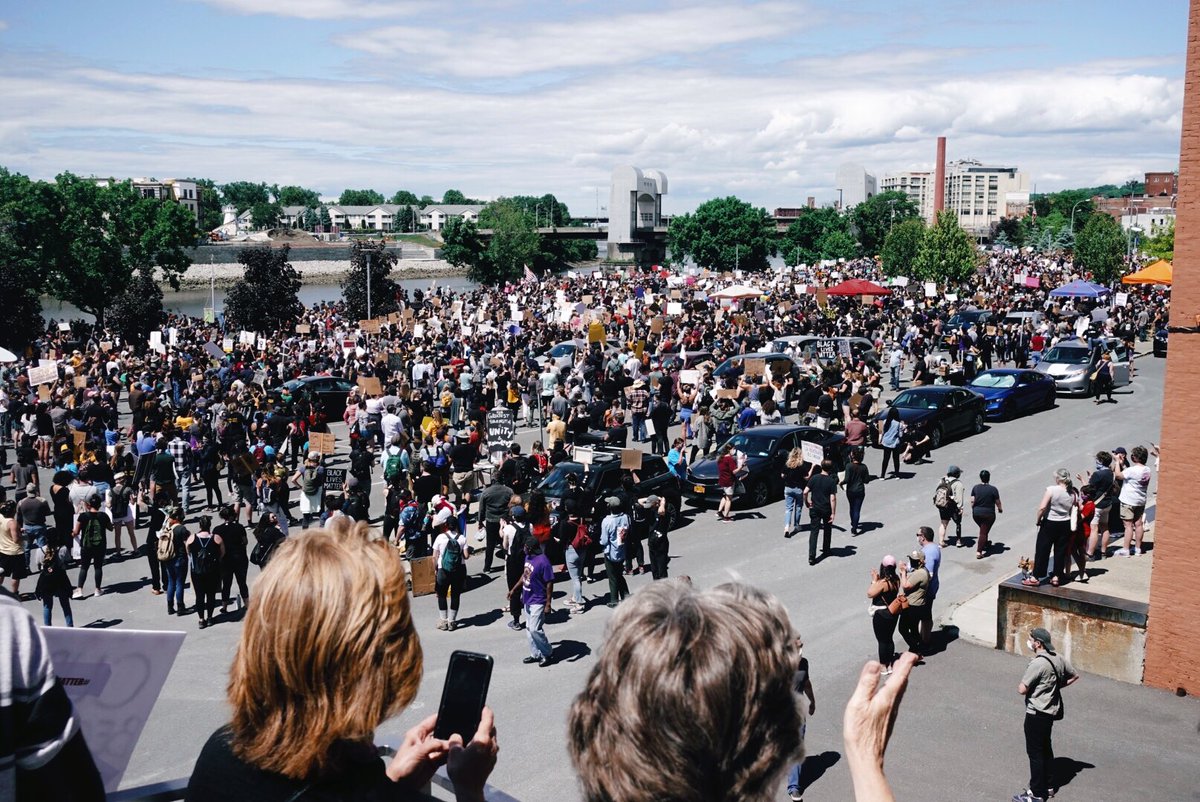 Paul Buckowski tweet media