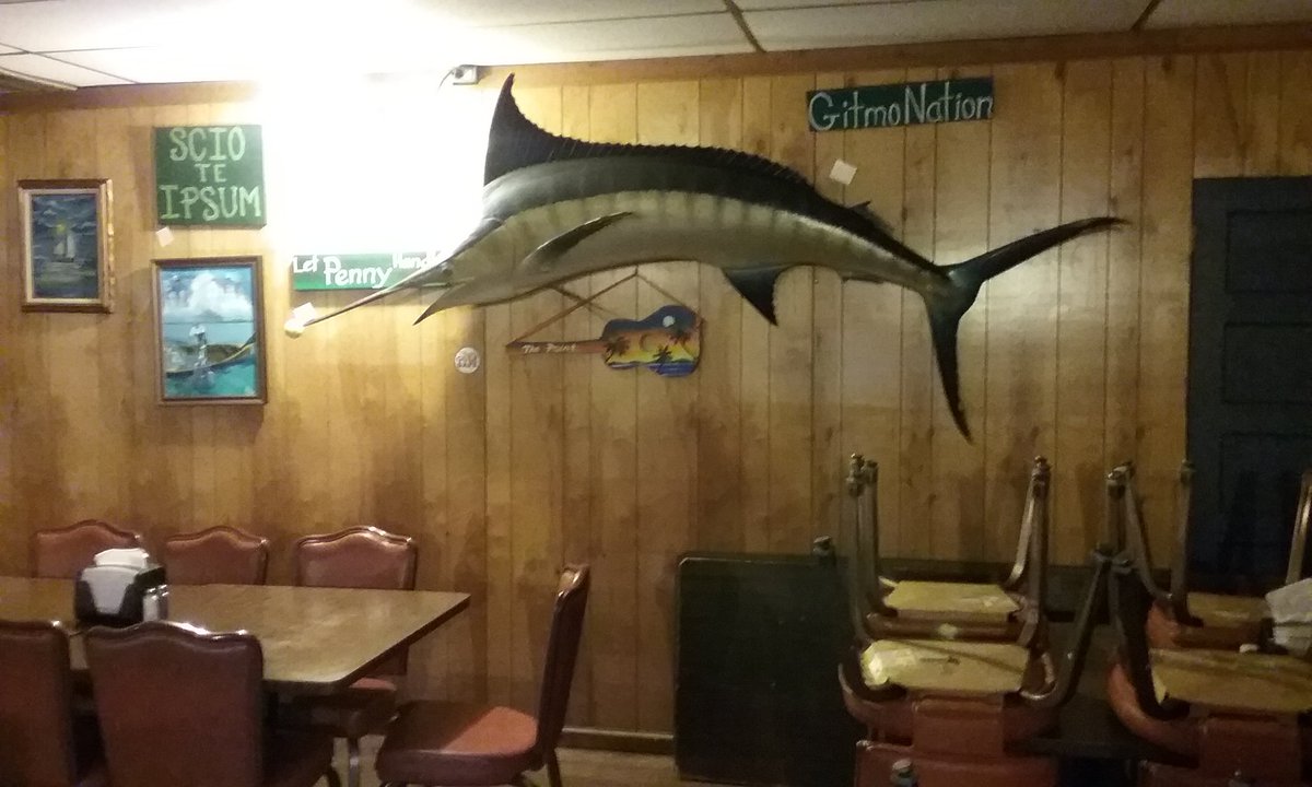 dodge_gaskill's tweet image. Hanging sign art at our local Original Point restaurant. Hittin folks in the mouth when I can .#gitmonation