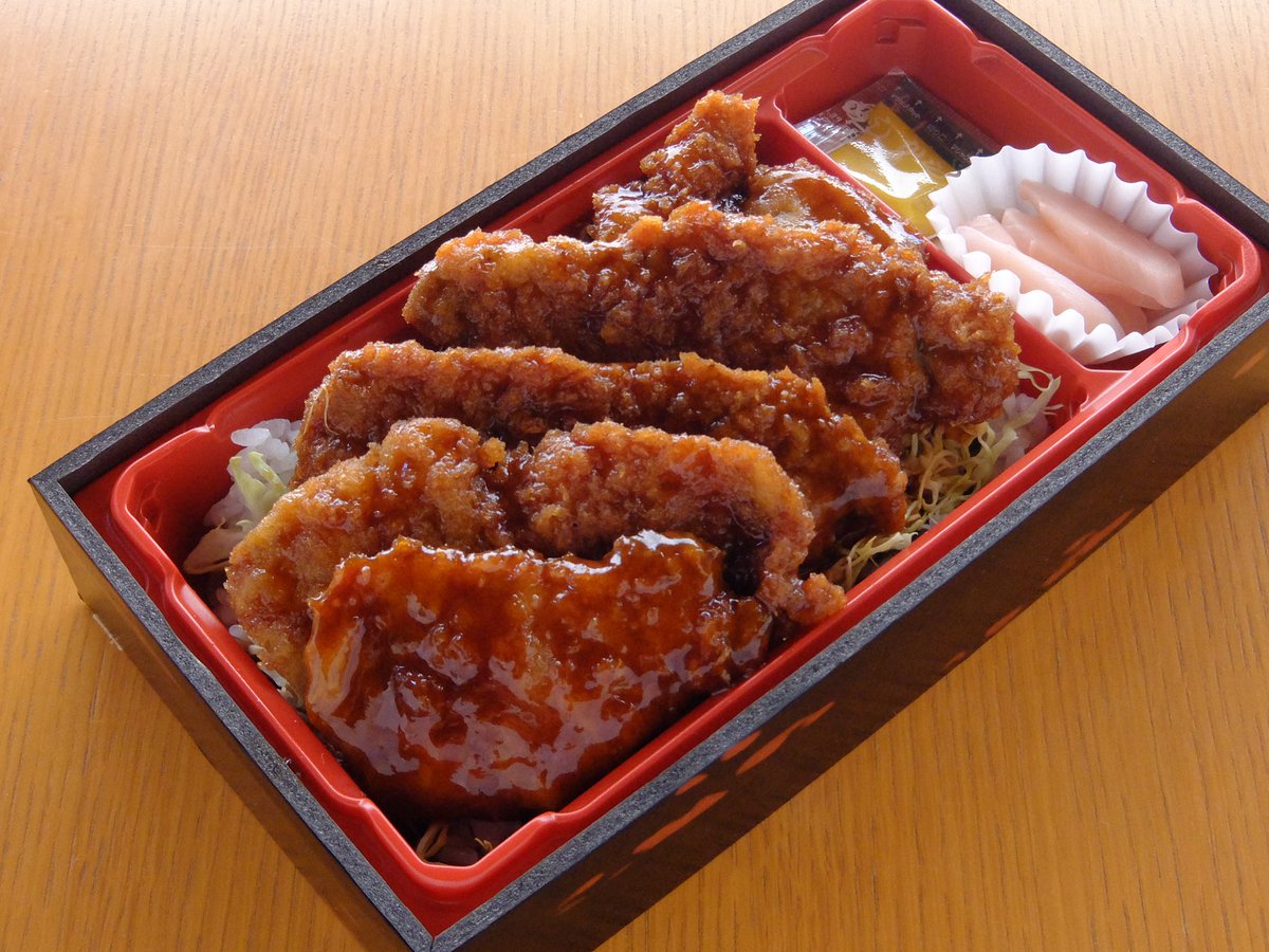 上越やすだ恵比寿店 現在のテイクアウト人気ランキング １位 ソースカツ弁当 ２位栃尾の油揚げ ３位味噌カツ弁当