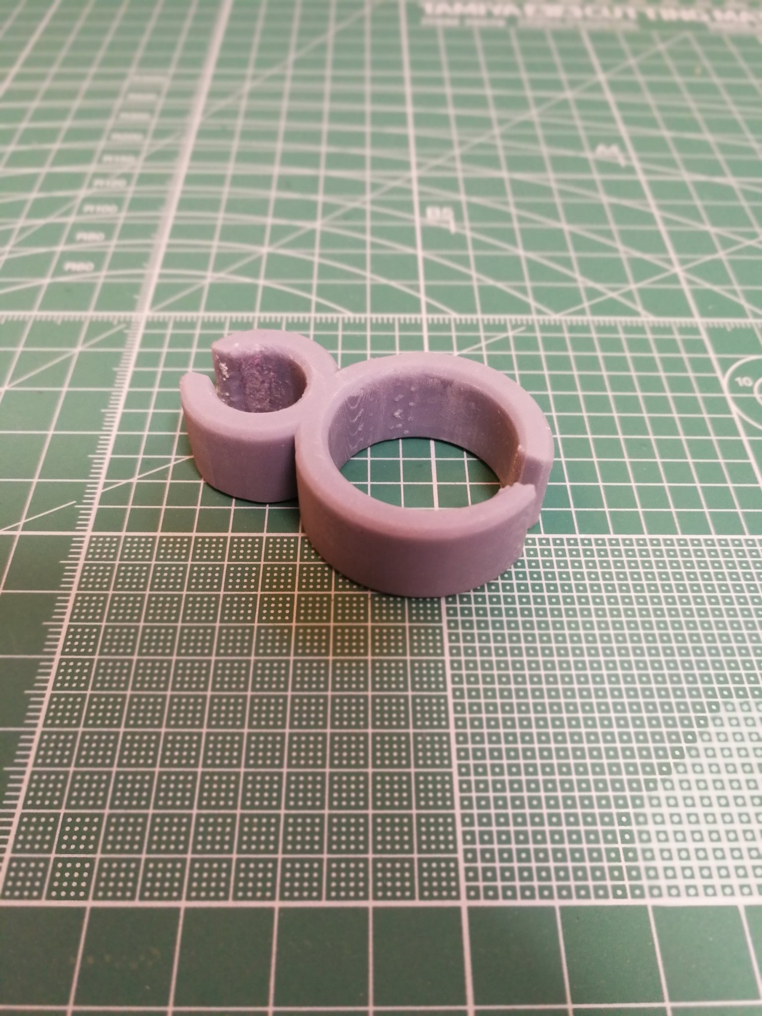 白髭製作所 消しペンの中身をラッカーに入れ替えてみました いい感じに吹けちゃいます グレー部分 ただ ペン先に塗料供給が追い付かず 乾いて塗料が出なくなってしまいました T Co Ocqg2wvfcv Twitter