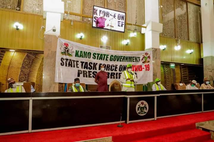 HonIdrisGarba's tweet photo. H.E Dr @GovUmarGanduje ya gana da kungiyar masu masana'antu Manufacturers Association of Nigeria akan hanyoyi da gwamnati zata bi wajen farfado da tattalin arzikin jihar Kano, ganin illar da cutar Covid-19 ta yi na dakusar da kasuwanci a jihar da ma kasa baki daya. @dawisu https://t.co/k6Q4GUDCUZ