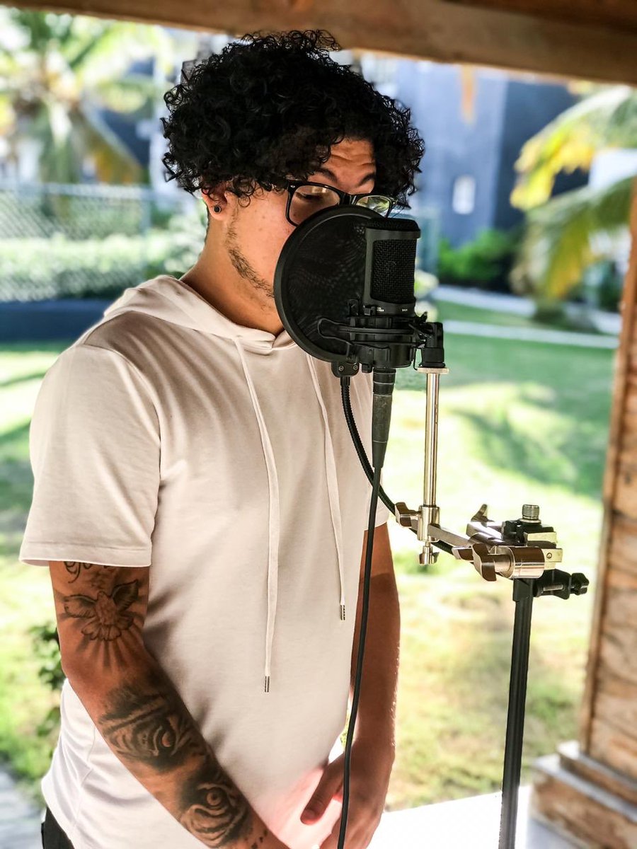 falta poco para que puedan escuchar y visualizar este gran proyecto que hicimos Un cover de una de nuestras canciones favoritas como los #MiPrincesa - <a href="/godwanna/">godwanna</a> asi que #QuedateEnCasa y espera el video Pronto!  #COVID19 #Producer #StayHome #staytuned #music #play #YouTube #insta