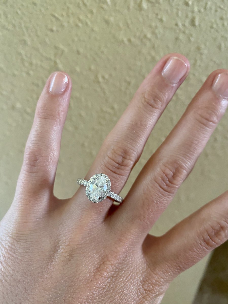KarleePayton's tweet photo. I GET TO MARRY @Sam_Bond10!! How lucky am I?!! 💗💗 https://t.co/KHXCoRVMIc