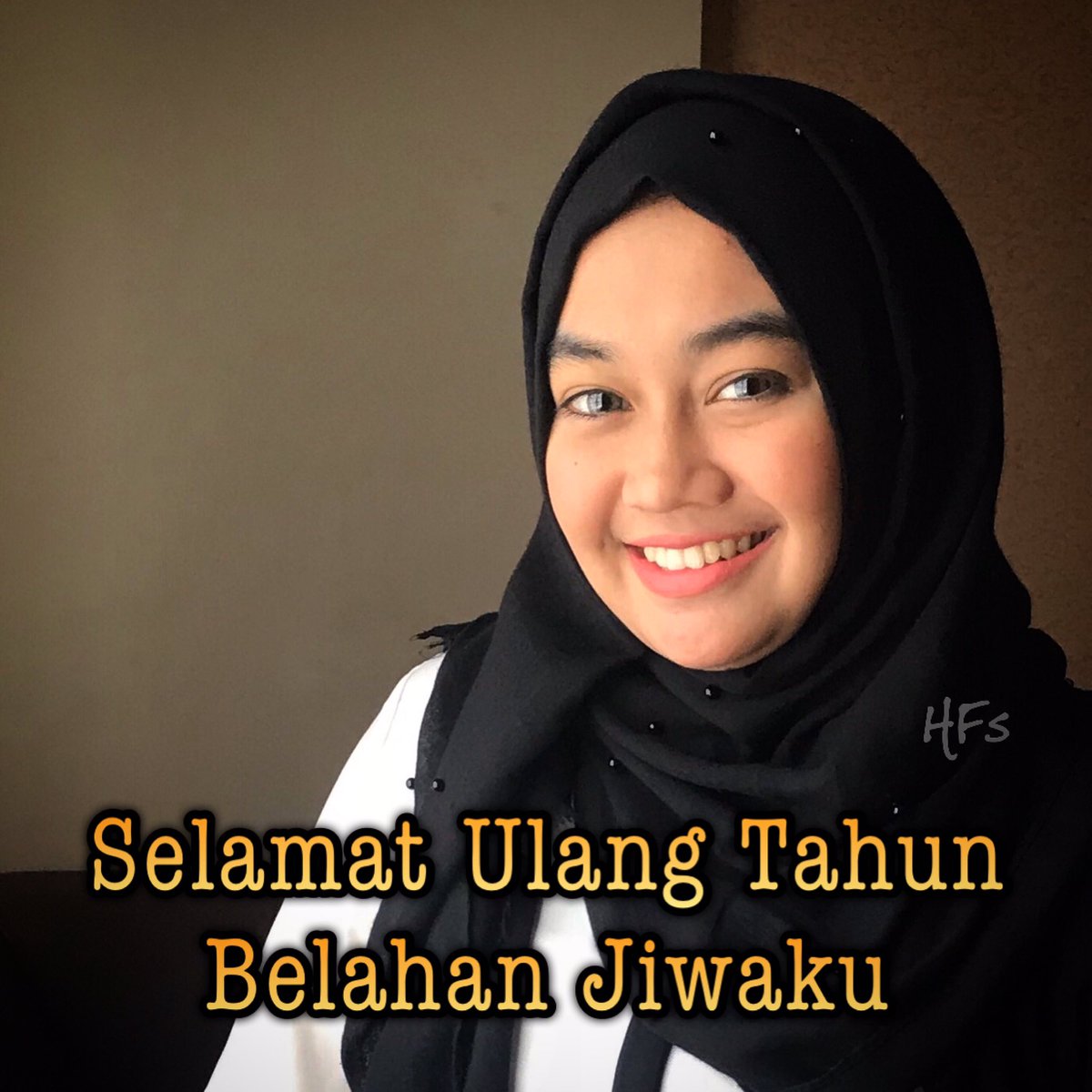 Hari ini adalah istimewa Bagi Saya.
26 Tahun yang Lalu lahir di Dunia ini, Bayi Cantik yang ditakdirkan untuk hidup Bersama, insyaAllah sampai Akhir Hayat.

Selamat Ulang Tahun Belahan Jiwaku,
Semoga Panjang Umur, Sehat selalu dan senantiasa Dalam Perlindungan Allah SWT.. Aamiin