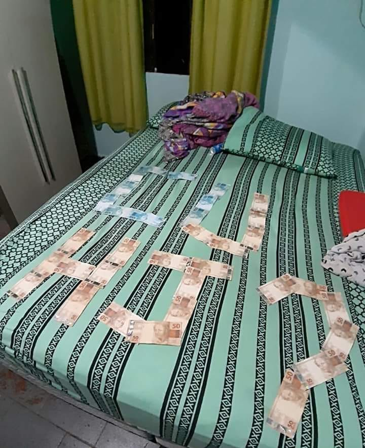 é assim que se pede...😌